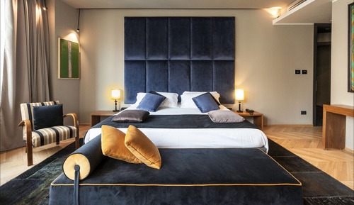 Superior Suite Glass
