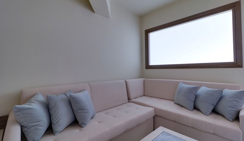 Suite, Sea View
