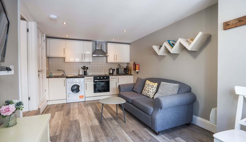 Classic Apartment, 1 Double Bed with Sofa bed, Kitchen (Apartment 32)