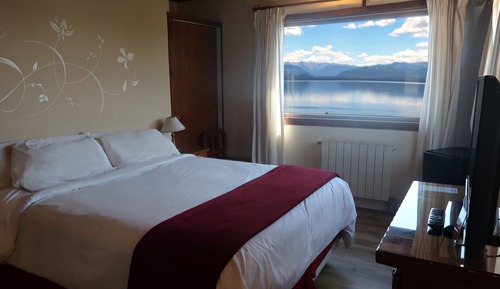 Double Room, 1 Queen Bed, Lake View