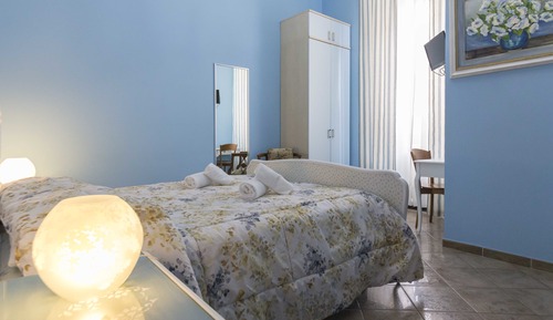 Basic Double Room, 1 Queen Bed, Ensuite