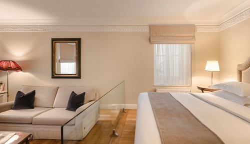 Junior Suite, Semi Ground Level