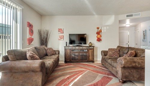 Condo, 3 Bedrooms