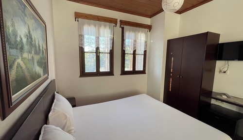 Family Double Room Single Use, Mountain View