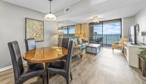 Signature Condo, 2 Bedrooms, Balcony, Lagoon View