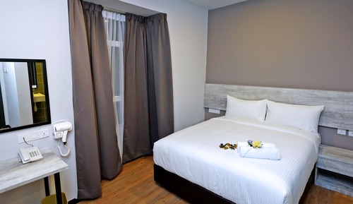 Premium Room, 1 Queen Bed