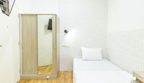 Standard Single Room, No Windows