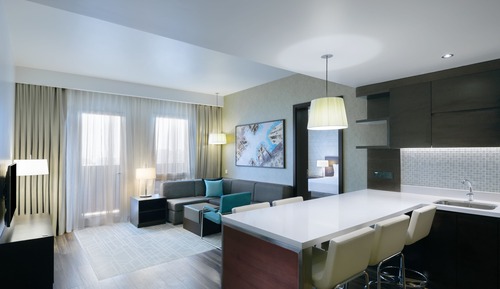 One Bedroom Apartment with Kitchen Complimentary Transfer to Gold Souk