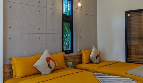 Deluxe Family Studio