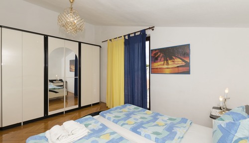 Apartment (A2)
