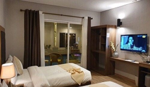 Deluxe with Pool Access ( 2 Beds)
