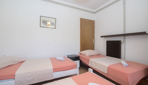 Apartment (A2)