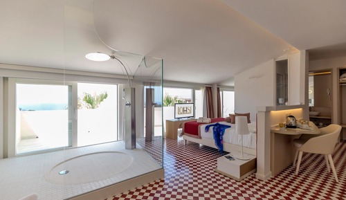 Exclusive Suite