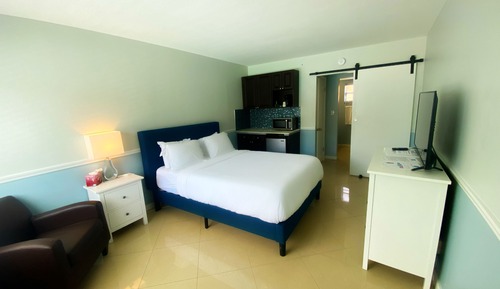 Standard Room, Pool View