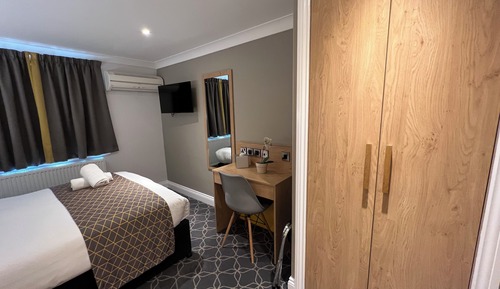 Double Suite