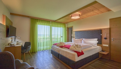 Design Room, Balcony, Mountain View (Resi)