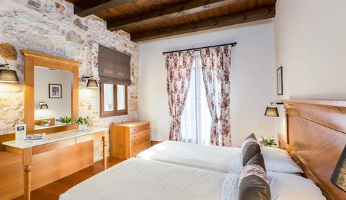 Apartment, 1 Bedroom, Pool View