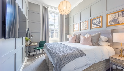 1 Bedroom Apartment