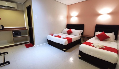 Deluxe Triple Room