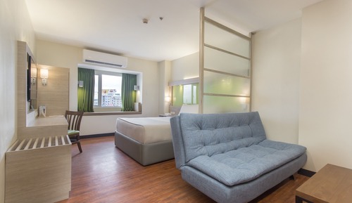 Suite, 1 Queen Bed, Non Smoking