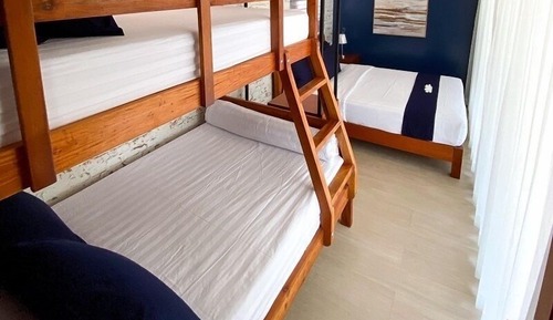 Family Cabin, Sea Facing