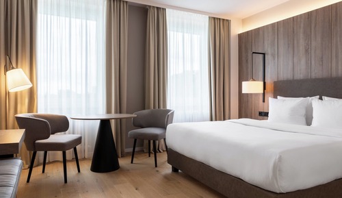 Deluxe Room, 1 King Bed