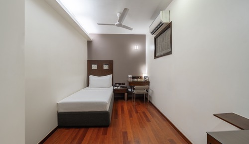 Studio Room