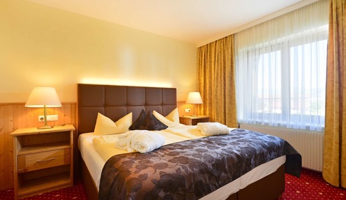 Suite, Balcony