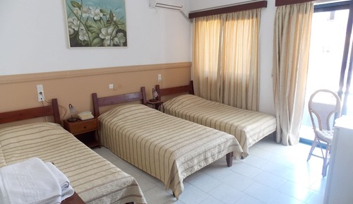 Triple Room, 3 Twin Beds, Balcony, City View