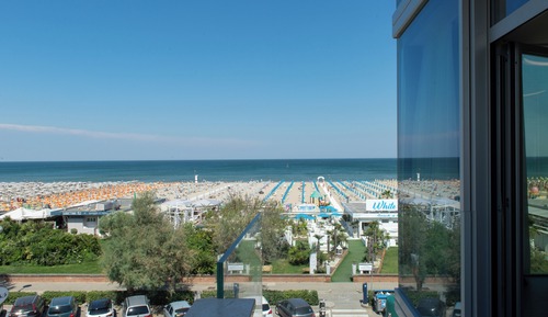 Panoramic Studio Suite, Sea View