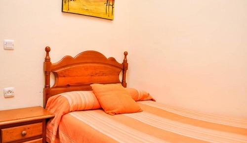 Single Room, Shared Bathroom