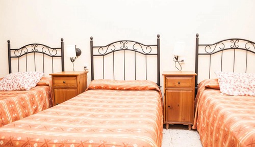 Triple Room, Shared Bathroom