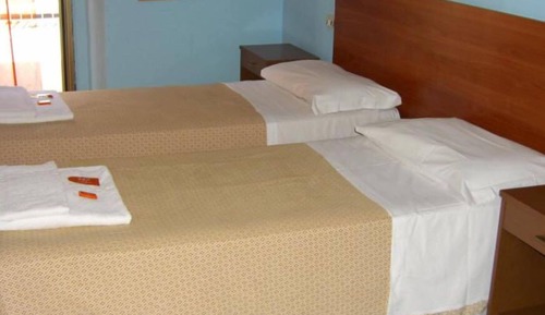 Standard Room, 2 Twin Beds