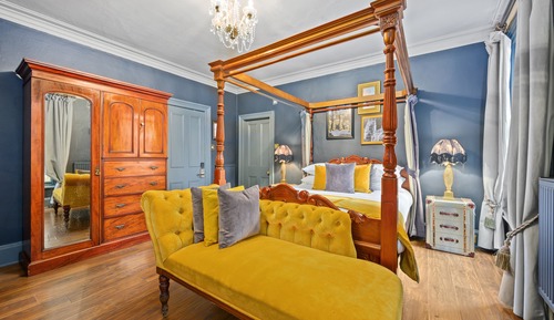 Four Poster Double Room