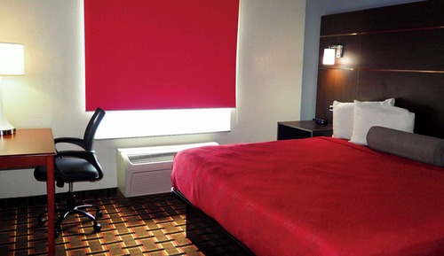 Suite, 1 King Bed, Non Smoking