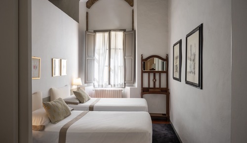 L 2 Bedroom Apartment, Terrace - Duplex