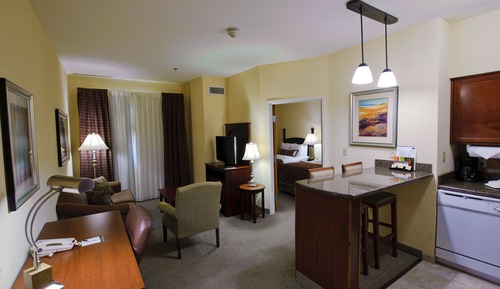 Suite, 1 Bedroom, Accessible (Communications, Transfer Shower)