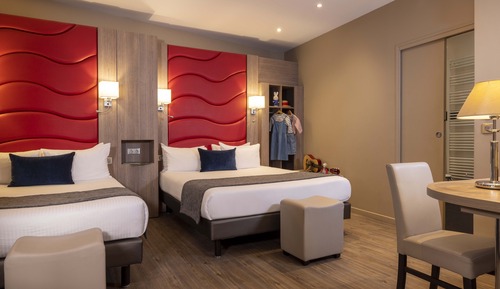 Communicating Rooms 
