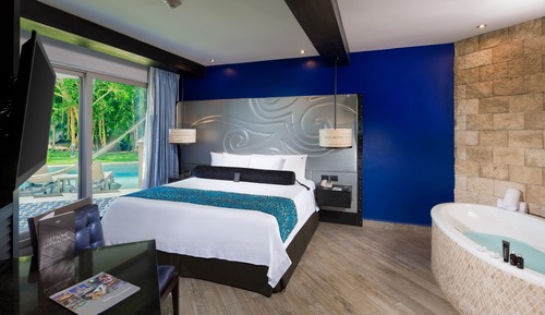 Deluxe Gold king bed