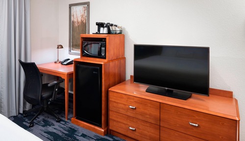 Room, 1 King Bed (Hearing Accessible)