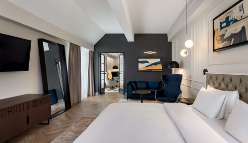 Junior Suite, Balcony (Old Town View)