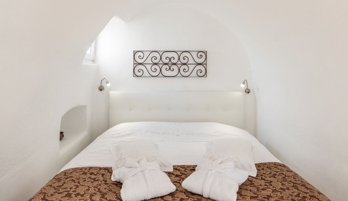 Honeymoon Suite, Jetted Tub (Sunset, Caldera View)