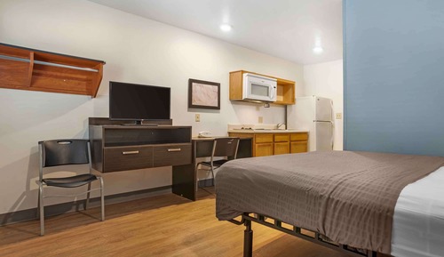 Standard Studio, Non Smoking, Refrigerator & Microwave