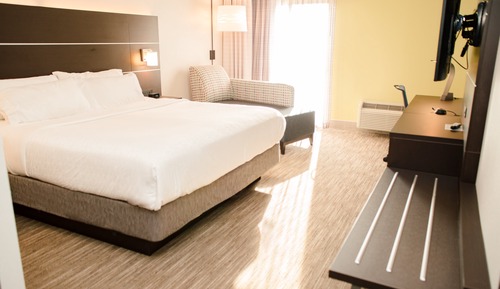 Standard Room, 1 King Bed