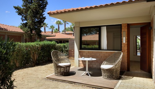 Deluxe Bungalow (Signature Level)