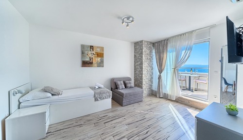 Romantic Apartment, Balcony, Sea View