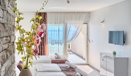 Family Studio, Sea View