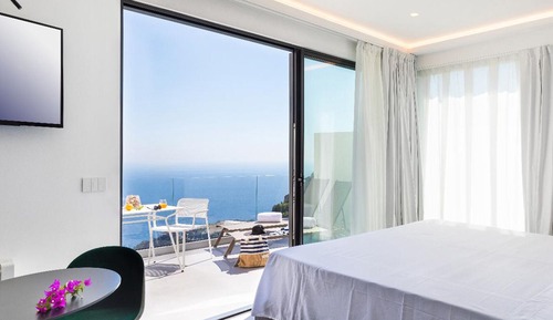 Panoramic Apartment, Sea View