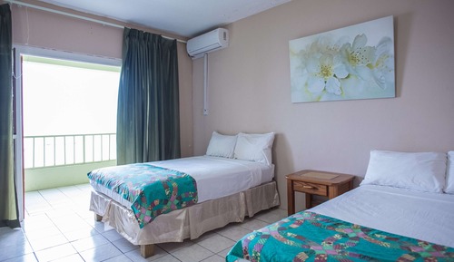 Business Room, 2 Double Beds, Non Smoking