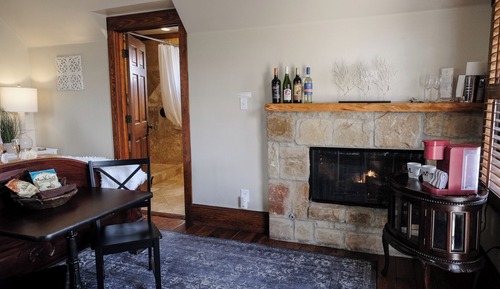 Suite 8